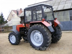 Tractor_Belarus_mtz-1025.2-2